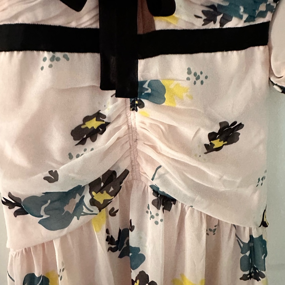 Floral Print Dress with Black Accents - Picture 8 of 10